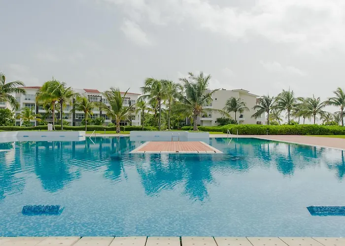 Marea Azul Condominium By Chezplaya